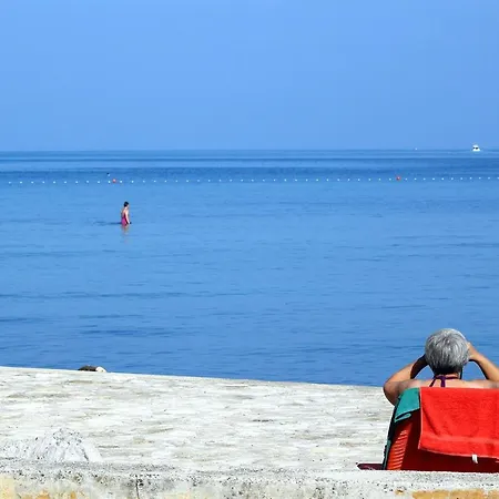 Apartmán With A Parking Space - 7094