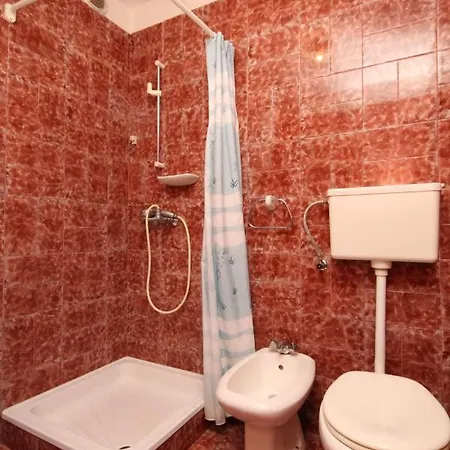 With A Parking Space - 7094