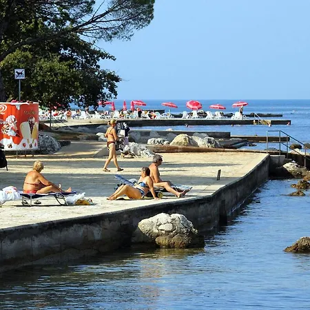Apartment With A Parking Space - 7094 Umag
