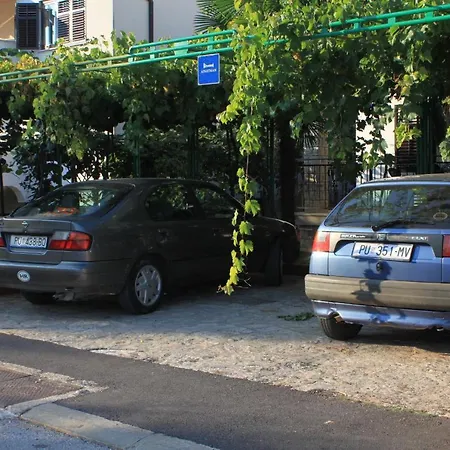 With A Parking Space - 7094 Apartman