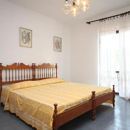 With A Parking Space - 7094 * Umag