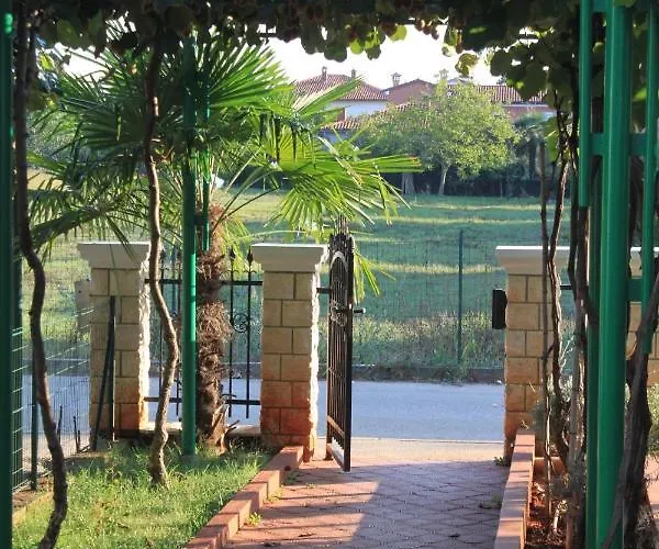 Appartement With A Parking Space - 7094 Umag