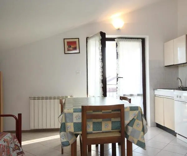 With A Parking Space - 7094 Appartement Umag