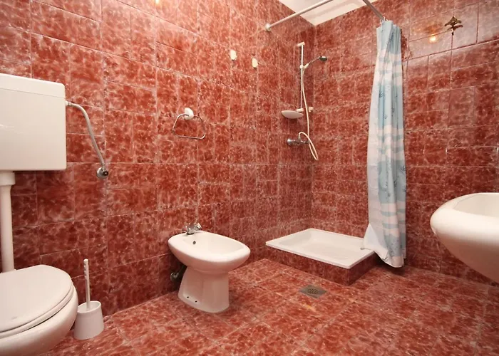 With A Parking Space - 7094 *