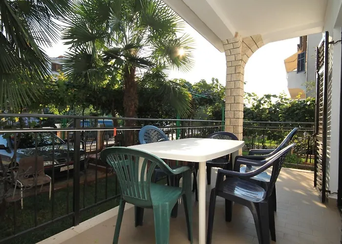 With A Parking Space - 7094 Appartement Umag