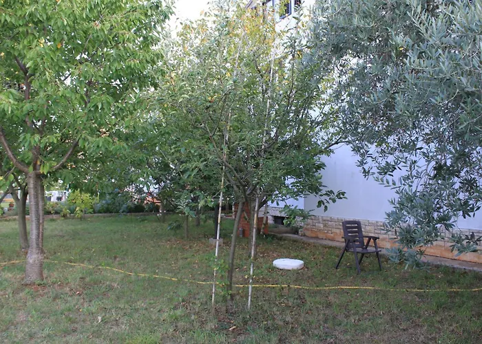 With A Parking Space - 7094 *