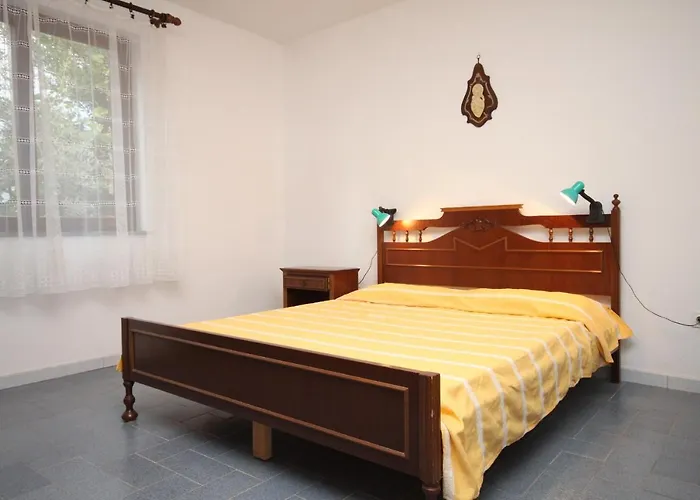Apartment With A Parking Space - 7094 Umag